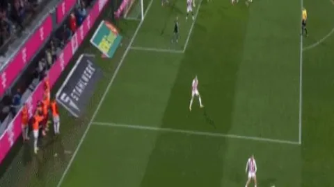 中国U19男足国家队：青春火焰，竞技协作，共创辉煌